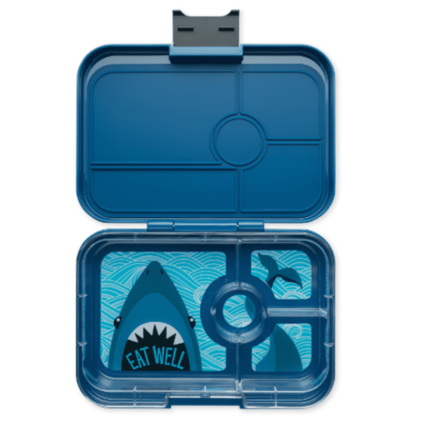 Φαγητοδοχείο Yumbox Tapas με 4 χωρίσματα – Monte Carlo Blue – Καρχαρίας