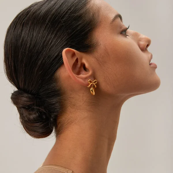 HEART N’BOW STUDS - Image 4
