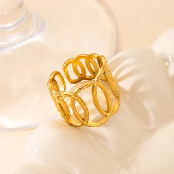 OMNIA GOLD RING