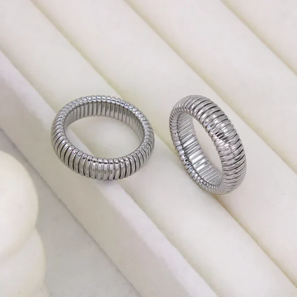 GEOMETRIC SILVER RING