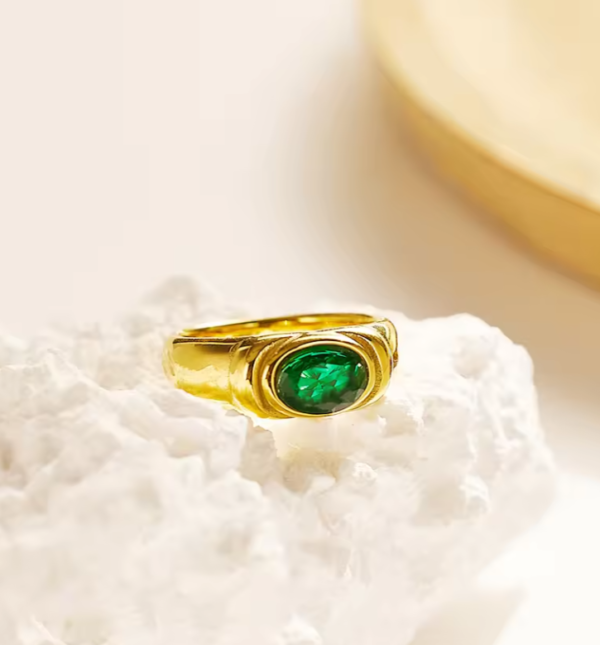 DEEP GREEN ZIRCON RING - Image 2