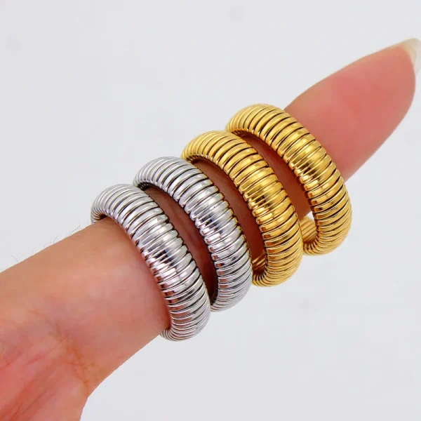 GEOMETRIC GOLD RING - Image 4