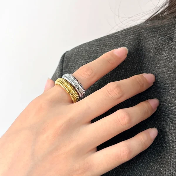 GEOMETRIC GOLD RING - Image 5