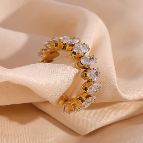 WATER DROPS ZIRCON RING