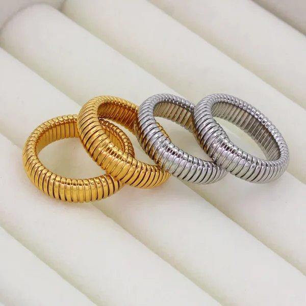GEOMETRIC GOLD RING - Image 7