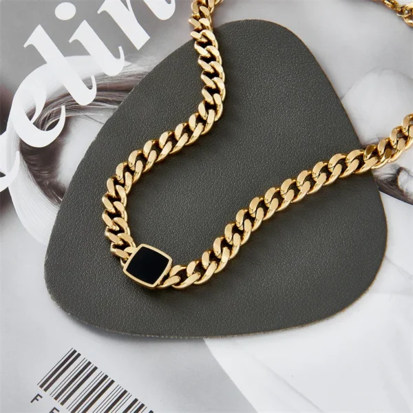 ETERNAL NECKLACE