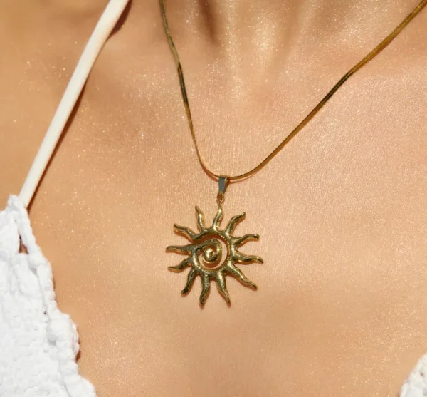 Solea Necklace