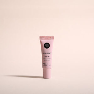 Laouta Sun Tint Dusty red Αντηλιακό, ενυδατικό και θρεπτικό balm SPF15 10ml